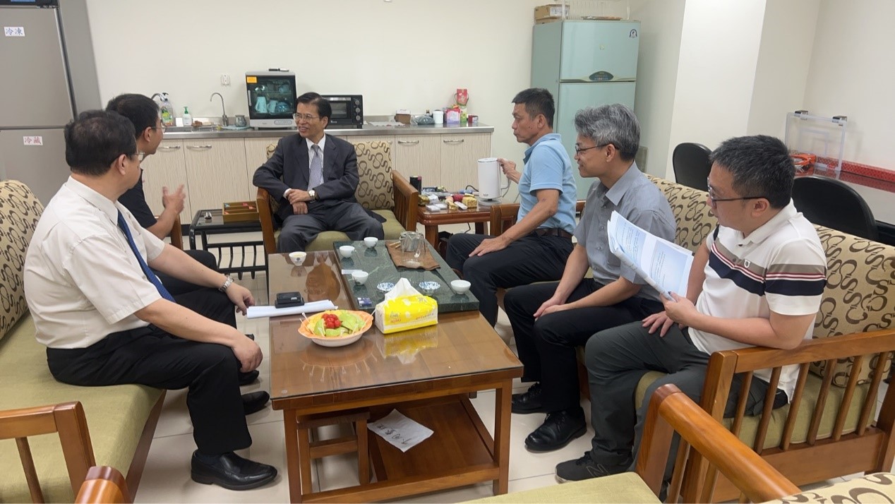 林錦村檢察長（中）視察竹山分局